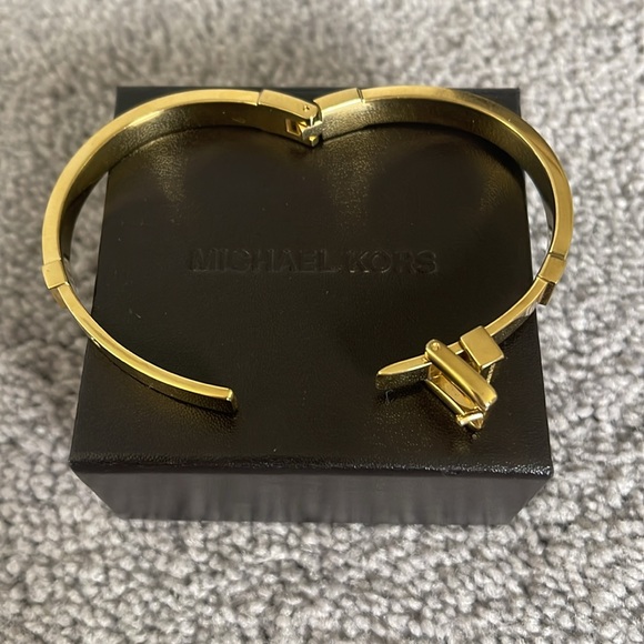 Michael Kors Buckle Bracelet - Picture 3 of 4